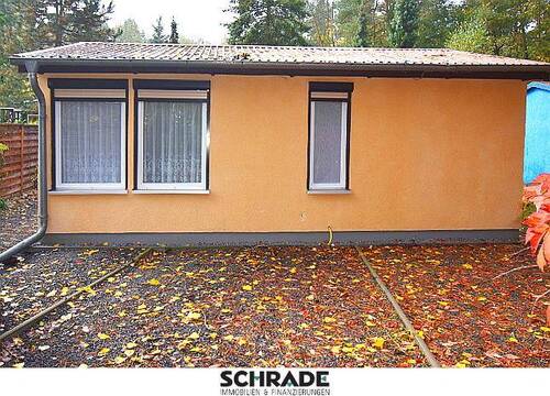 Die Fenster von 2015 inkl. Außenjalousien - 3 Zimmer Bungalow in Kyritz