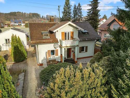 Altbestand Südansicht - Grundstück in Pforzen