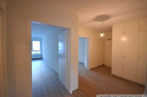 Flur - Wohndiele - Etagenwohnung mit 98,00 m&sup2; in Quickborn zur Miete