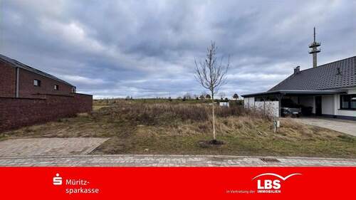 Baugrundstück mit Zufahrt - naturbelassenes Wohnen am Stadtrand