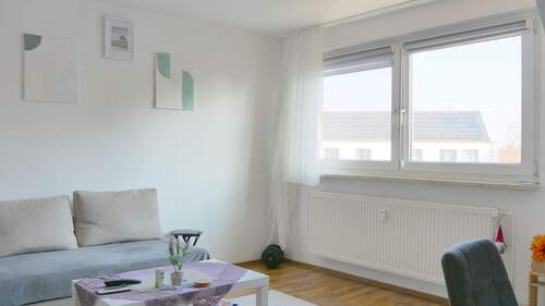 V1645 Wohnzimmer - 3 Zimmer Etagenwohnung zum Kaufen in Vechta