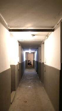 V1645 Kellerräume - 