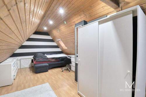Schlafzimmer DG - 