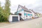 Außenansicht - MG - Hochspeyer: Saniertes Einfamilienhaus mit Garage und tollem Garten