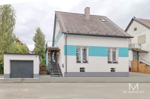 Außenansicht - 6 Zimmer Einfamilienhaus zum Kaufen in Hochspeyer