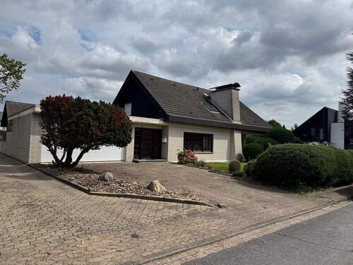 Vorderansicht - 5 Zimmer Einfamilienhaus zum Kaufen in Hiddenhausen