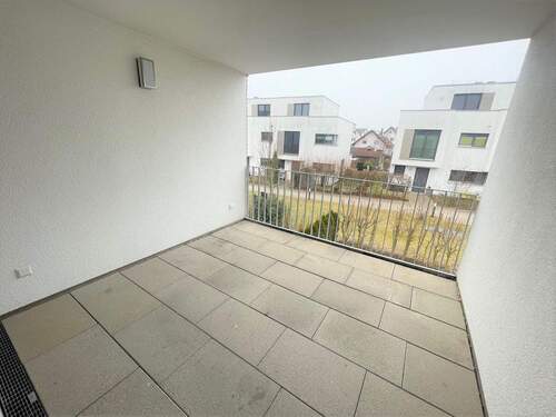 Loggia EG - 4 Zimmer Mehrfamilienhaus, Wohnhaus in Herrenberg