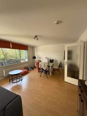 Wohn- und Esszimmer.jpeg - 