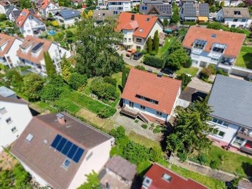 Haus + potenzielles Baugrundstück - Einfamilienhaus mit Potenzial für zusätzliches Einfamilien- oder Doppelhaus