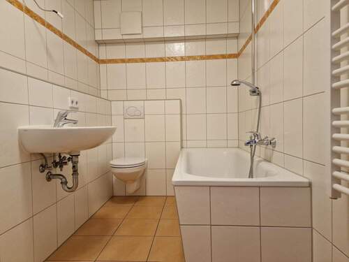 Seidnitzer Weg 3 D2 Bad ! - 