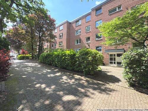 Hausansicht - **QUICKBORN** Schöne 4 Zimmer, ca. 100 m², EBK, Balkon, Keller, 3. OG o. Lift