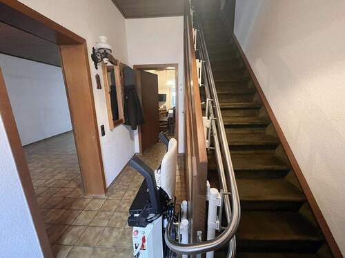 Flur - 4 Zimmer Doppelhaushälfte in Rheine