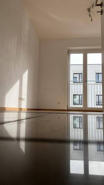 Bild 1 - PROVISIONSFREI: Moderne 3-Zimmer-Wohnung mit Balkon im Candis-Viertel