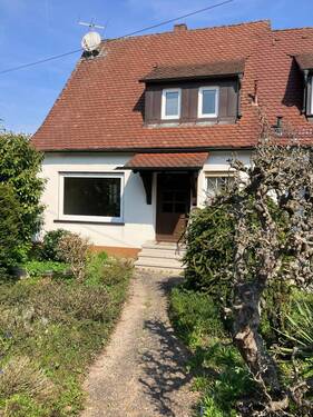 Außenansicht - Gemütliche Doppelhaushälfte in Neunkirchen