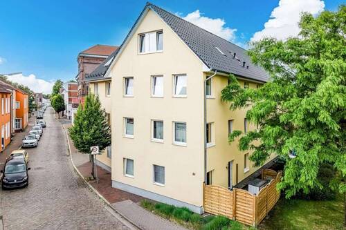 Vorderansicht; retuschiert - 
