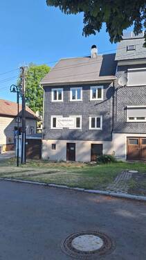 Ansicht Straße - 6 Zimmer Einfamilienhaus zum Kaufen in Cursdorf
