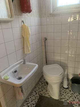 WC - 