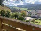 Balkon-Aussicht - 3 Zimmer Mehrfamilienhaus, Wohnhaus zum Kaufen in Regen