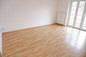 Wohnzimmer - 3 Zimmer Etagenwohnung zur Miete in Chemnitz