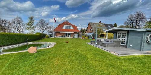 Blick vom Grundstücks Ende - Doppelhaushälfte mit 138,00 m&sup2; in Rellingen zum Kaufen