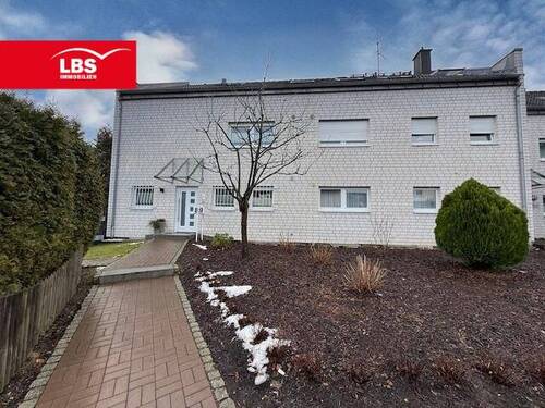 Hausansicht - Traumhafte Dachgeschosswohnung - 235.000,00&nbsp;EUR Kaufpreis, ca.&nbsp; 88,20&nbsp;m&sup2;&nbsp;Wohnfl&auml;che