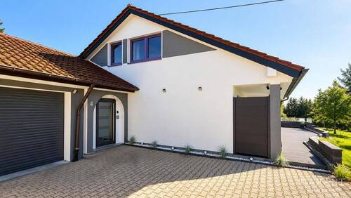 Außen - 8 Zimmer Einfamilienhaus in Abtsgmünd