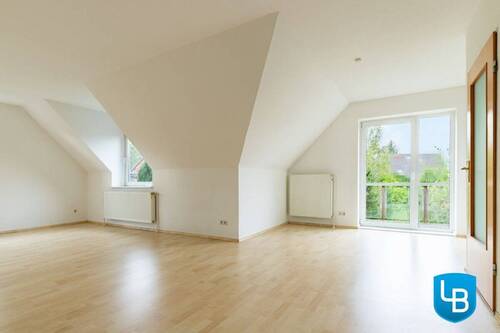 Lichtdurchfluteter Wohnbereich - 