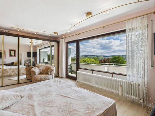 Schlafzimmer EG - 5 Zimmer Reihenmittelhaus in Stuttgart