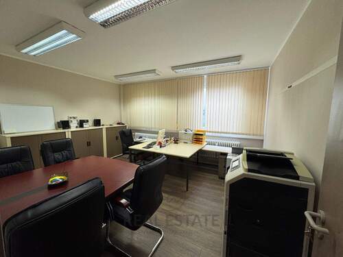 1.jpg - Flexible Bürofläche im Erdgeschoss in zentraler Lage von Barsbüttel