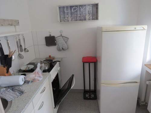 voll ausgestattete Küche - 2 Zimmer Etagenwohnung in Langenfeld (Rheinland)