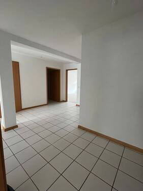 Eingangsbereich - 3 Zimmer Etagenwohnung zur Miete in Gotha