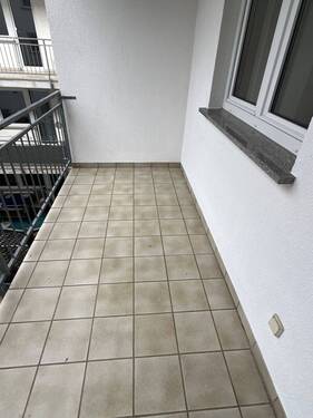 Balkon Bild 1 - 