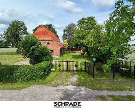 Wo die Ruhe wohnt... - 1 Zimmer Mehrfamilienhaus, Wohnhaus in Waren (Müritz)
