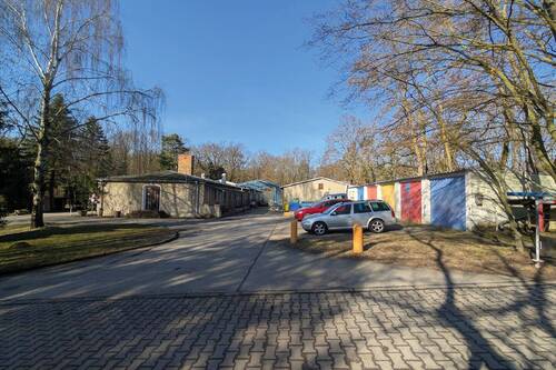 Wirtschaftsgebäude - 