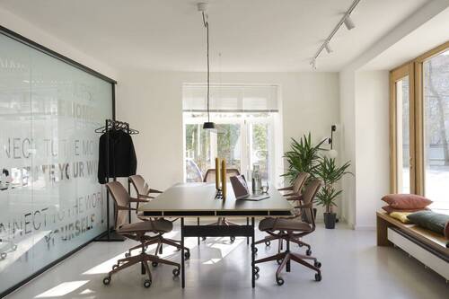 Coworking Table - Büro zur Miete in München