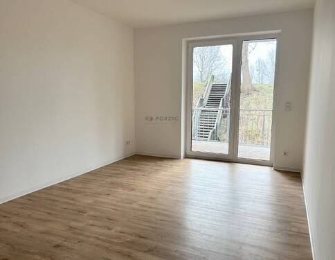 Wohnzimmer mit Küche - Erdgeschosswohnung mit riesiger Terrasse & frisch modernem Wohngefühl