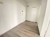 Flur - Frisch renovierte 1 Zimmerwohnung