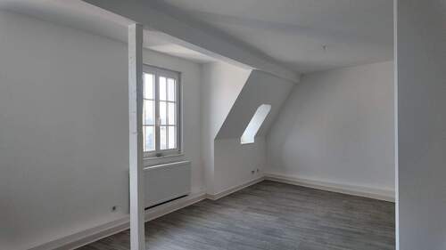 Wohnbereich - Etagenwohnung mit 106,00 m&sup2; in Leverkusen zur Miete