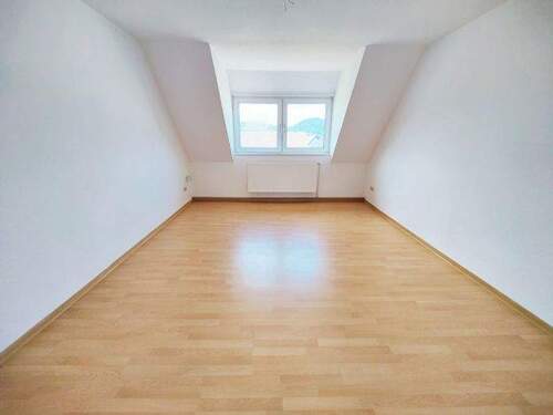 Muster Schlafzimmer - 3 Zimmer Etagenwohnung zur Miete in Lauenförde