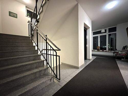 Treppenhaus Eingang - 