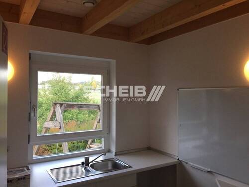 Raum für Teeküchenzeile - Büro mit 84,00 m&sup2; in Stimpfach zur Miete