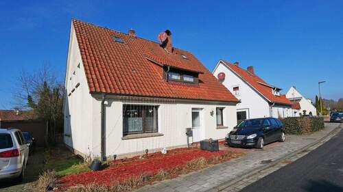 V1649 Frontansicht1 - 6 Zimmer Einfamilienhaus zum Kaufen in Vechta