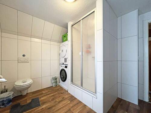 V1649 Badezimmer DG - 