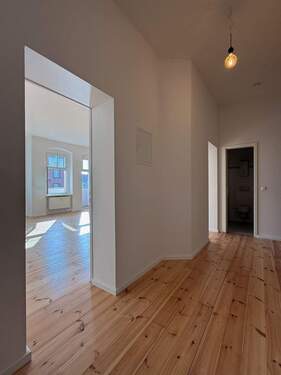 Flur - Etagenwohnung mit 110,40 m&sup2; in Berlin zum Kaufen