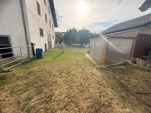 Garten mit Gartenhaus - 