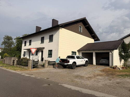 Haus mit Garagen - 1 Zimmer Doppelhaushälfte zur Miete in Mühldorf