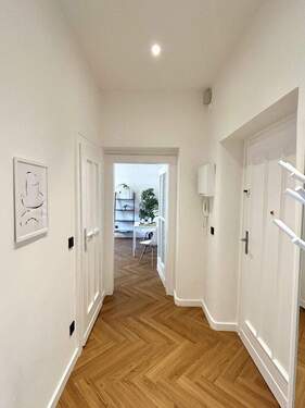 Flur - 2 Zimmer Etagenwohnung in Berlin