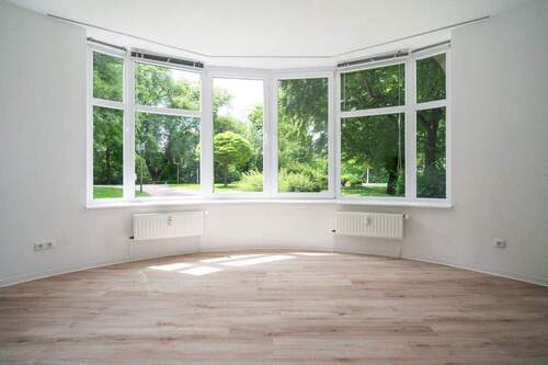 Helles Wohnzimmer - 2 Zimmer Etagenwohnung zum Kaufen in Greifswald