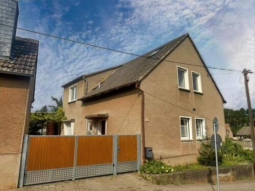 Vorderansicht - 5 Zimmer Einfamilienhaus zum Kaufen in Mansfeld