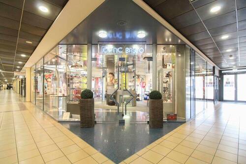 Eingangsbereich - Gewerbeobjekt (Büro, Produktion, Verkauf) zum Kaufen in Moers